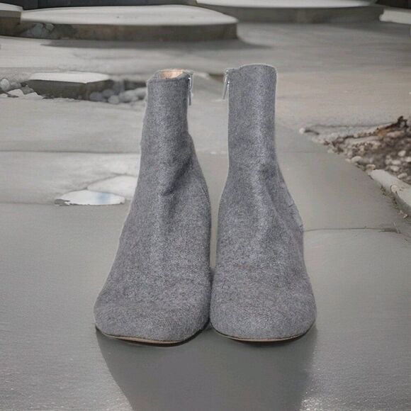NIB Nine West Gray Wool Blend Block Heel Ankle Boots Women's Size 9 - Picture 2 of 7
